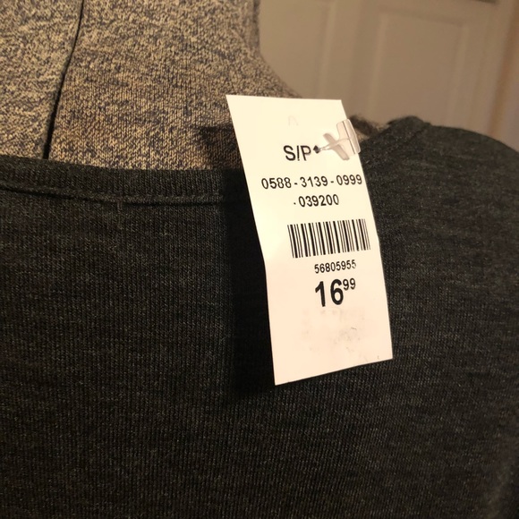 NWT MEDIUM “STAY HUMBLE” LONG SLEVE TEE - Picture 4 of 7